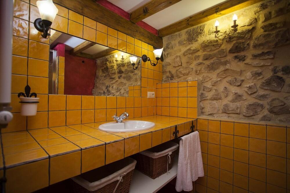Foto del baño de Hotel Rural La Torre de Bisjueces