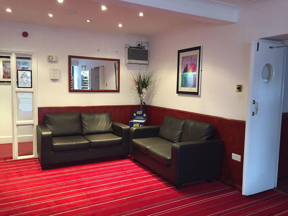 Foto de los servicios de Cranford Hotel