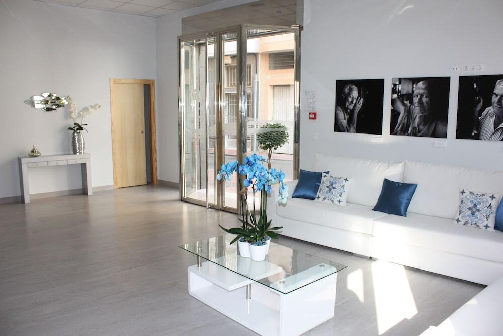 Foto de las zonas nobles de Hostal Cervantes Playa