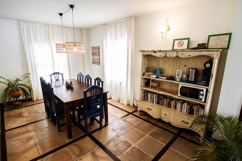 Foto de restauración de Apartamentos Los Telares