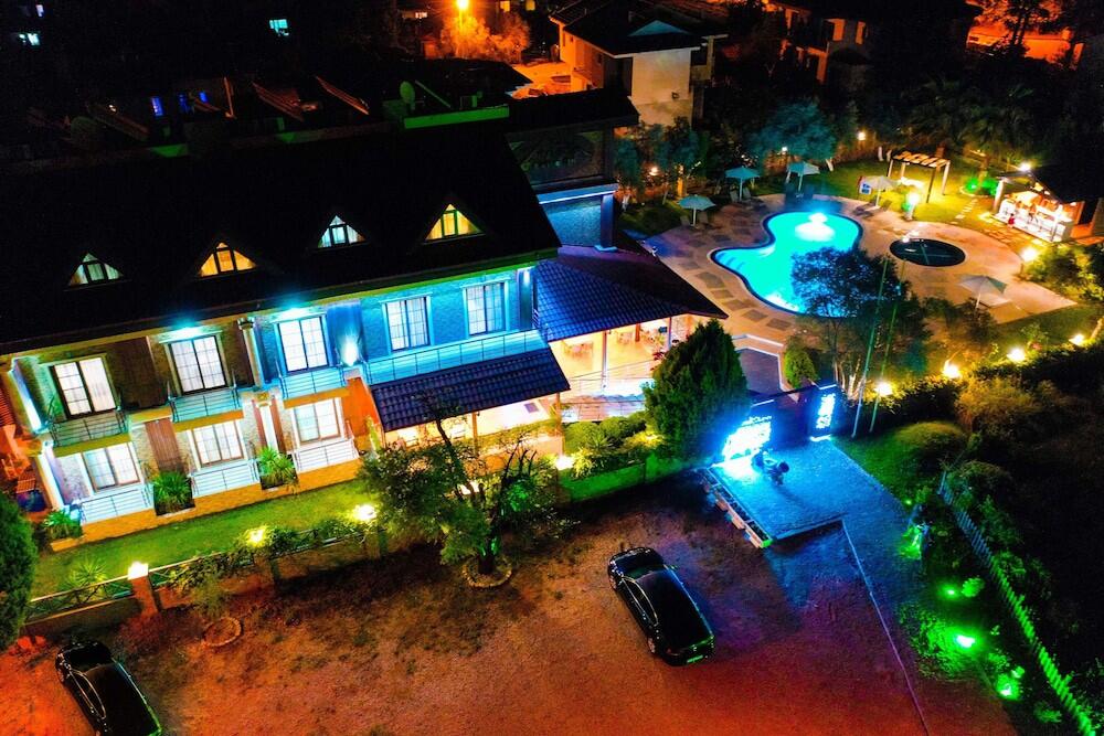 Foto del exterior de Mesken Inn Hotel