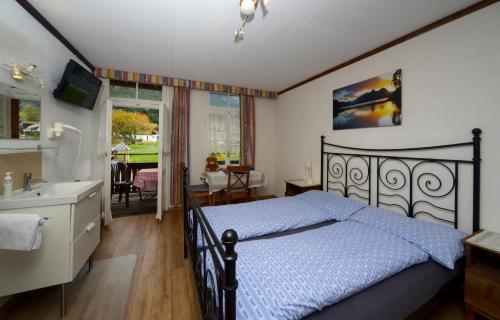 Foto de una habitación de Swiss Lodge Hotel Bernerhof