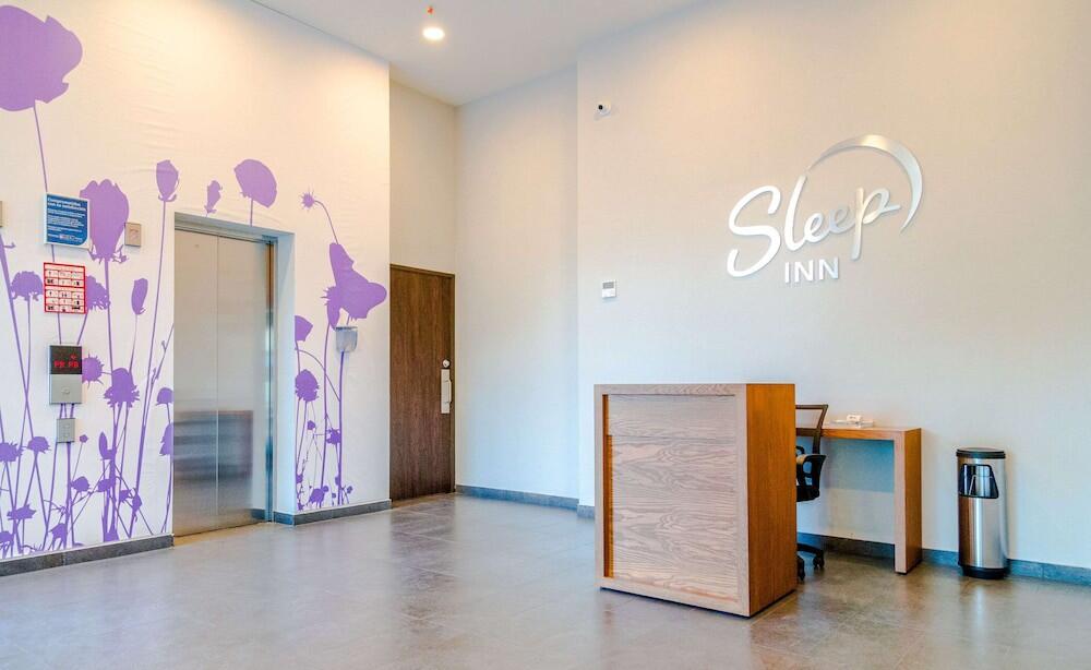 Foto de las zonas nobles de Hotel Sleep Inn Guadalajara Galerías