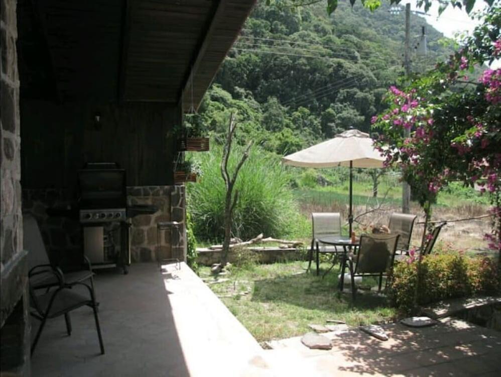 Foto del entorno de Casa Buen Aventura, Panajachel, Solola, Guatemala - casa de campo familiar