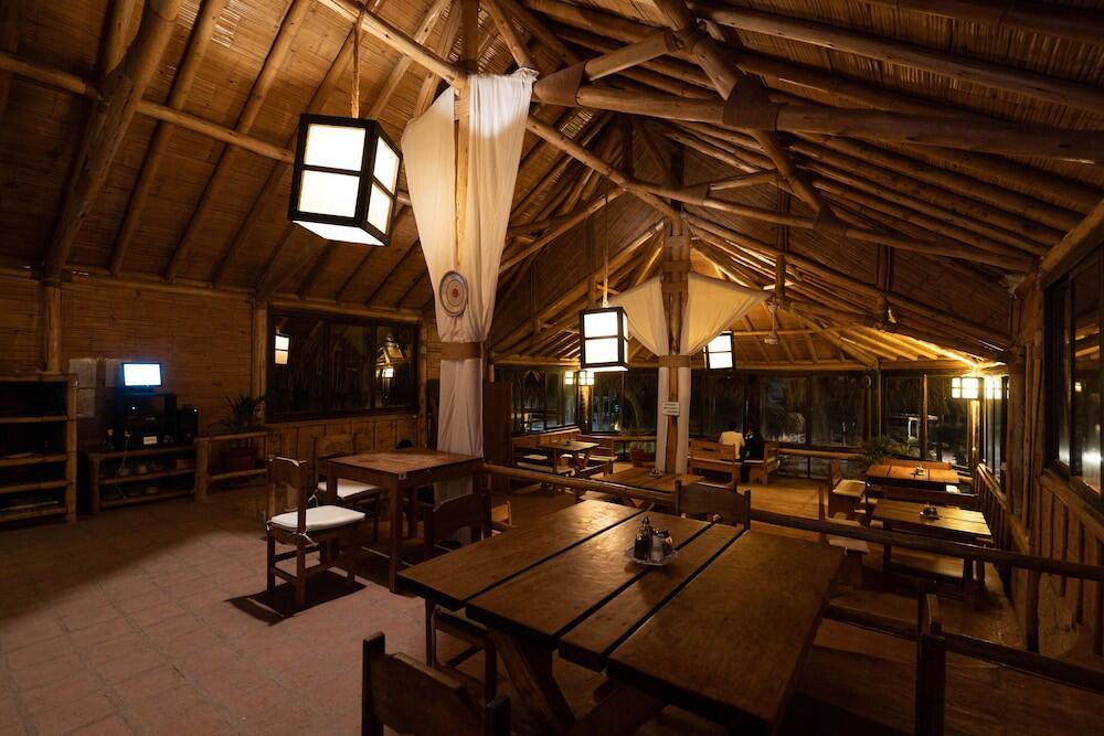 Foto de restauración de Las Cabañas de Antica