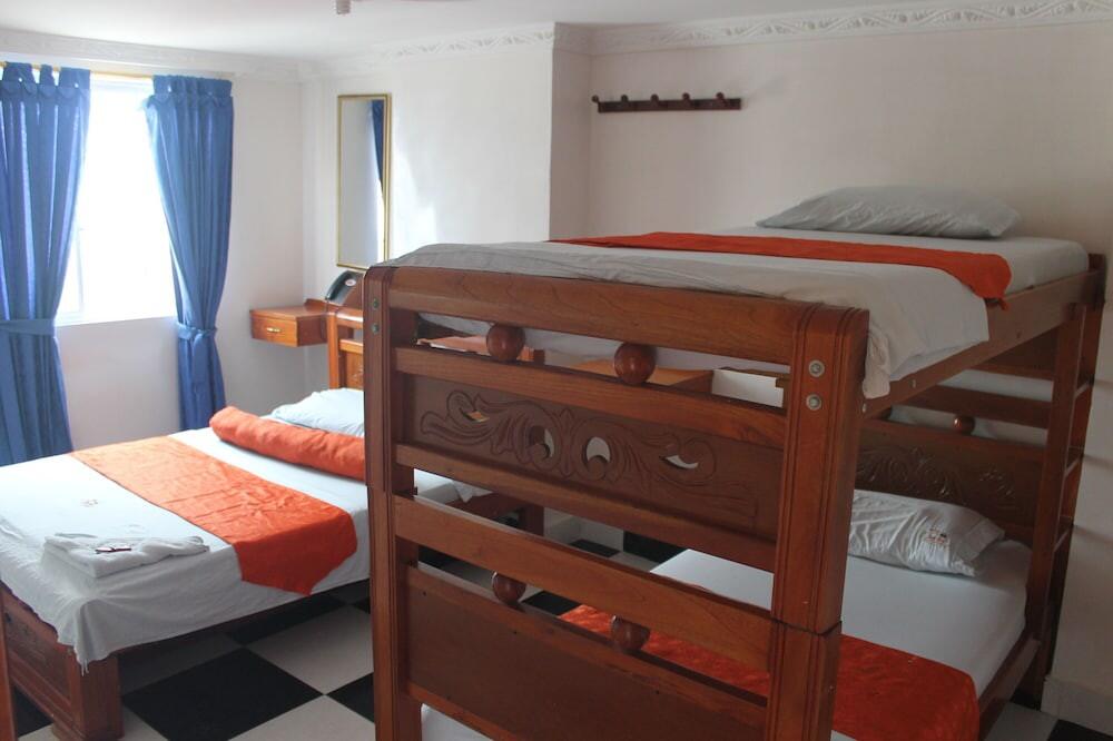 Room – Hotel San Rey