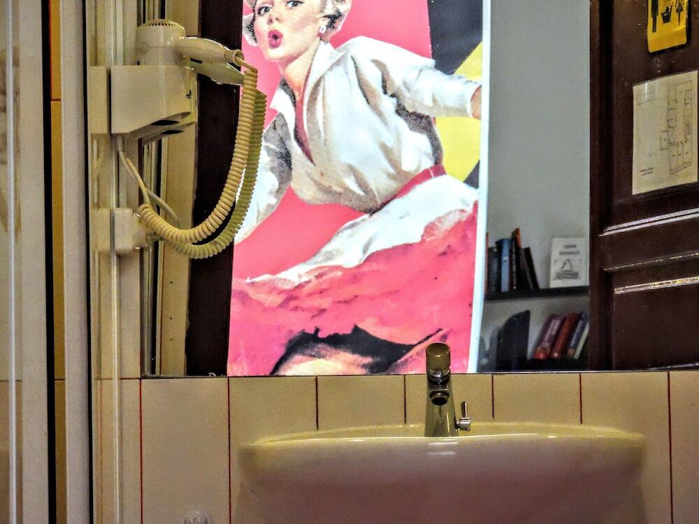 Foto del baño de Home Youth Hostel by Feetup Hostels