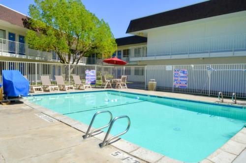 Facilities – Motel 6-Santa Nella, CA - Los Banos - Interstate 5