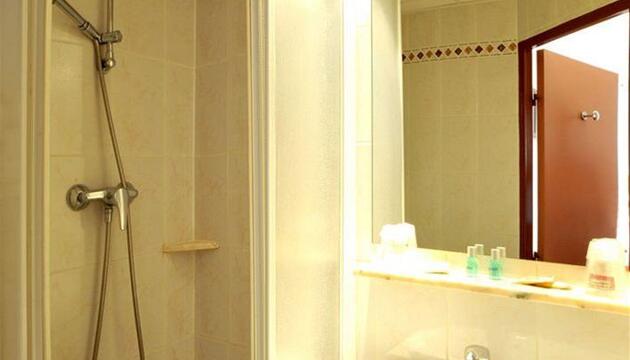 Foto de Hotel Balladins Toulon La Valette
