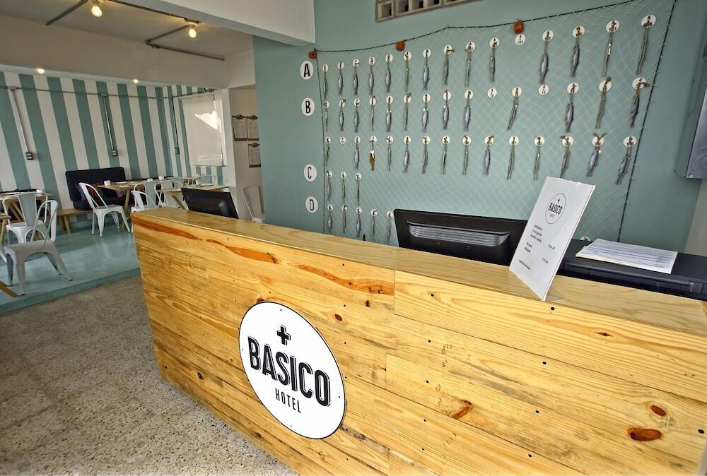 Foto de las zonas nobles de Mas Basico Hotel