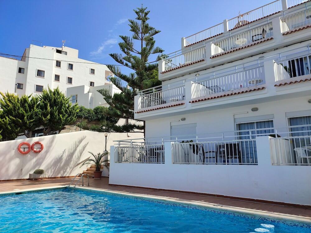 Foto de los servicios de Flats Friends Apartamentos Es Puet Blanc